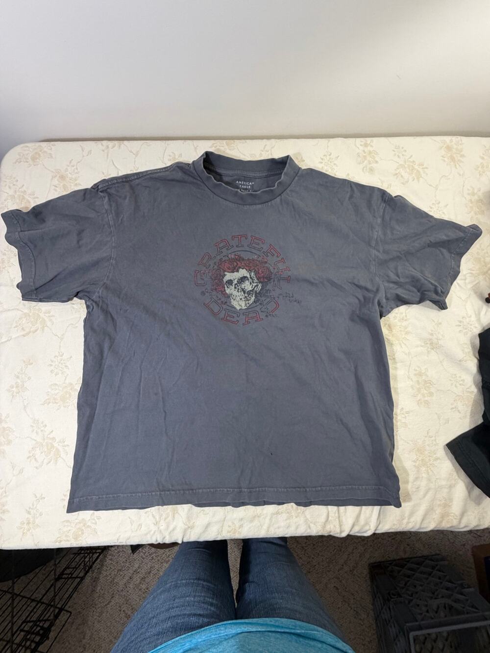 American Eagle Grateful Dead Men’s Medium Boxy Fit Gray Graphic T Shirt Band Tee